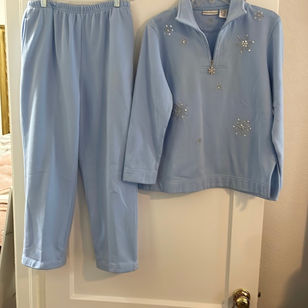 Drapers & Damons jumpsuit light blue with little stars in front